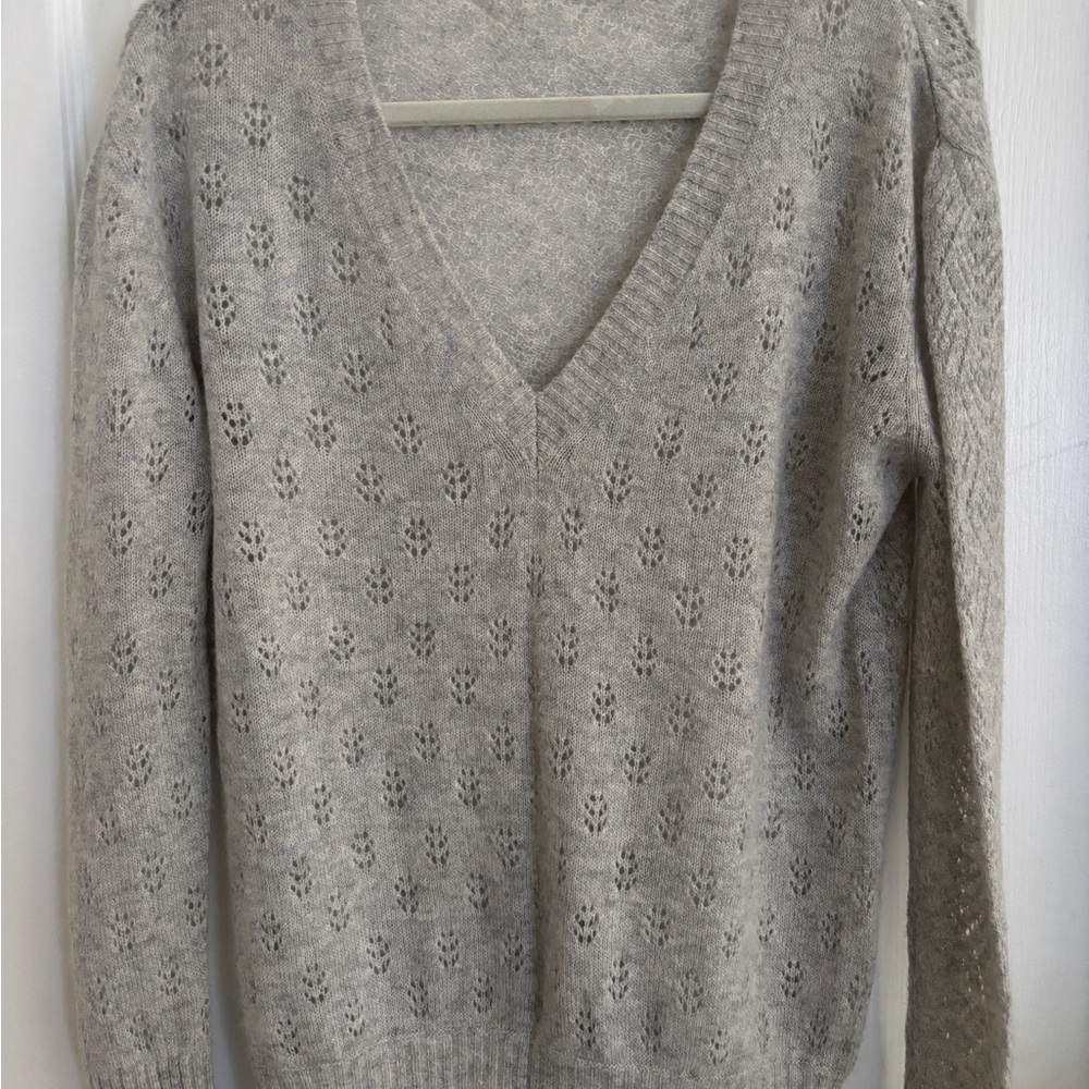 Gray V-Neck Patterned Women's 100% Cashmere lightweight Sweater